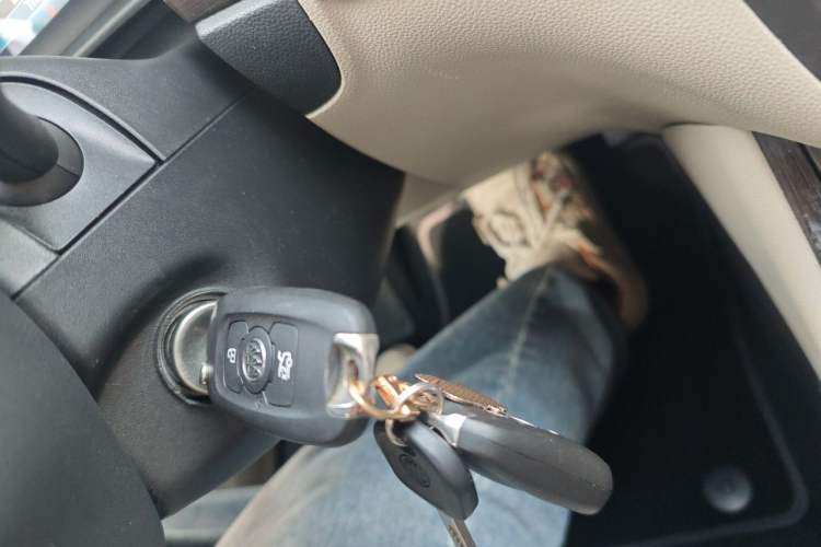 Used Buick Verano 2019 Sedan 15S Automatic Leading Model Vehicle Key