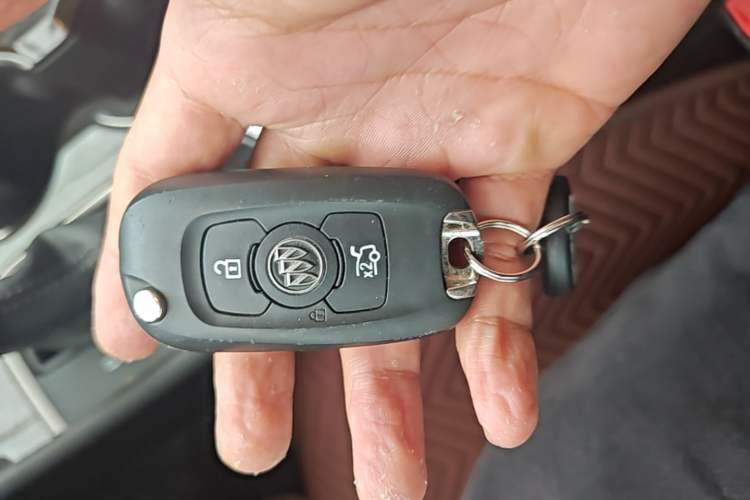 Used Buick Verano 2019 Sedan 20T Dual-Clutch Leading Model Vehicle Key