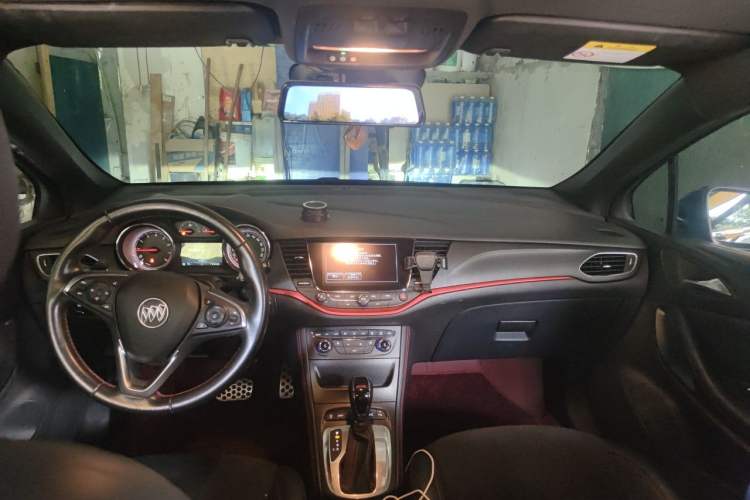 Used Buick Verano 2019 Two-Door GS 20T Dual-Clutch Luxury Model Headliner