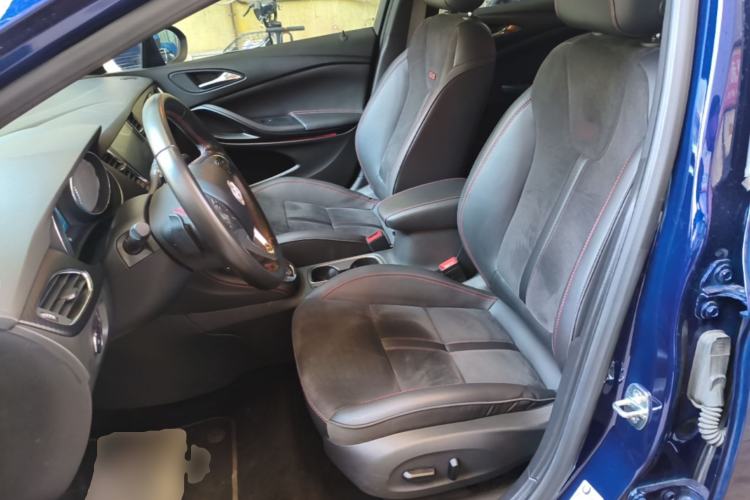 Used Buick Verano 2019 Two-Door GS 20T Dual-Clutch Luxury Model Left Front Seat