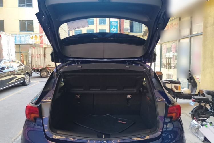 Used Buick Verano 2019 Two-Door GS 20T Dual-Clutch Luxury Model Trunk