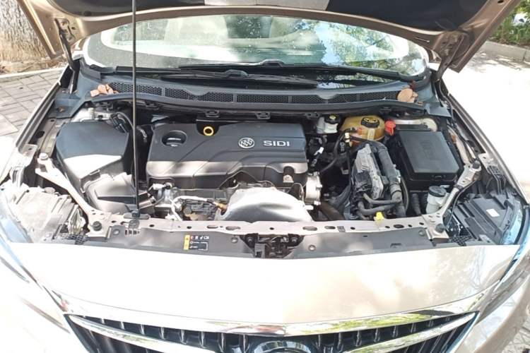 Used Buick Verano 2019 Sedan 15S Automatic Leading Model Engine Bay