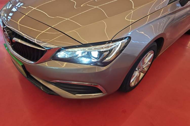 Used Buick Verano 2019 Sedan 20T Dual-Clutch Leading Model Left Front Headlight