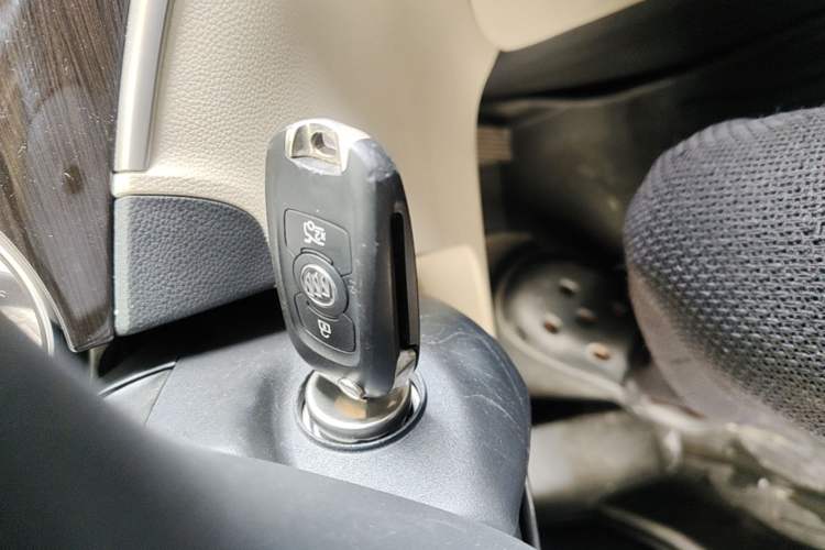 Used Buick Verano 2019 Sedan 15S Automatic Leading Model Vehicle Key