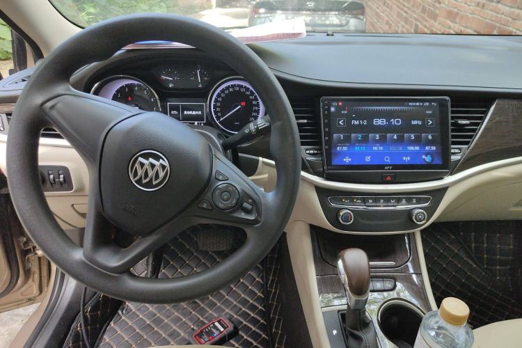 Used Buick Verano 2019 Sedan 15S Automatic Entry Model Center Console