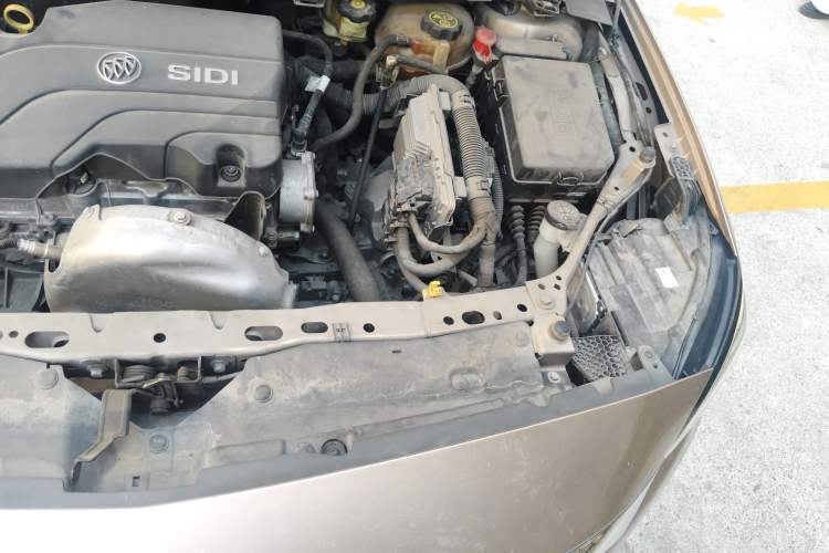 Used Buick Verano 2019 Sedan 15S Automatic Entry Model Engine Bay Left