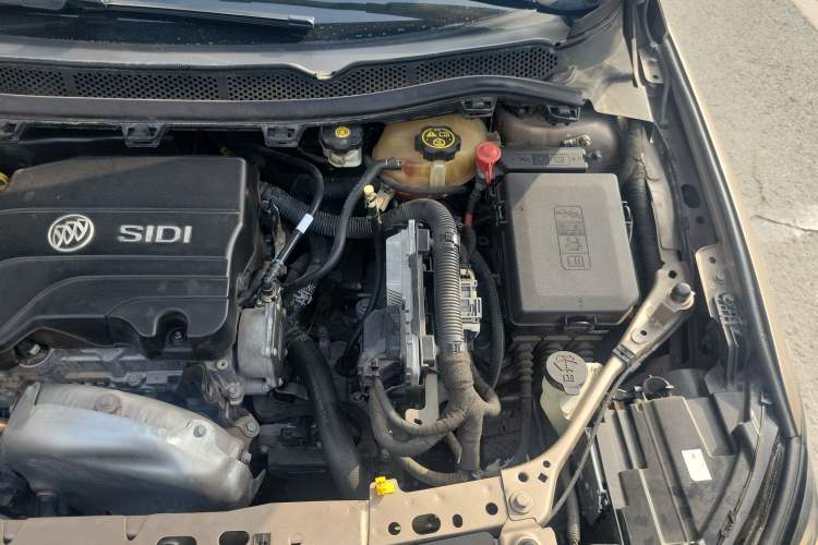 Used Buick Verano 2019 Sedan 15S Automatic Entry Model Engine Bay Left