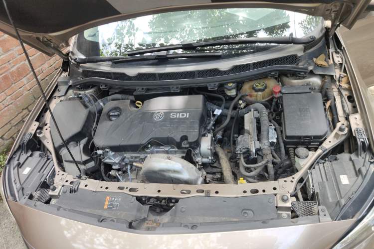Used Buick Verano 2019 Sedan 15S Automatic Entry Model Engine Bay