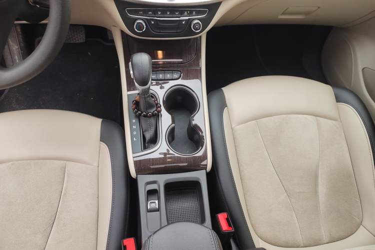 Used Buick Verano 2019 Sedan 15S Automatic Leading Model Gear Lever