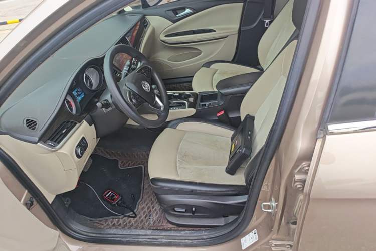 Used Buick Verano 2019 Sedan 15S Automatic Leading Model Left Front Seat
