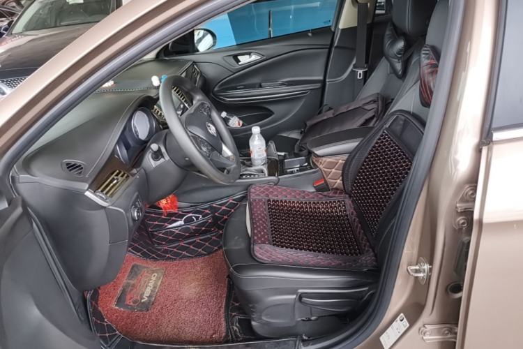 Used Buick Verano 2019 Sedan 20T Dual-Clutch Leading Model Left Front Seat