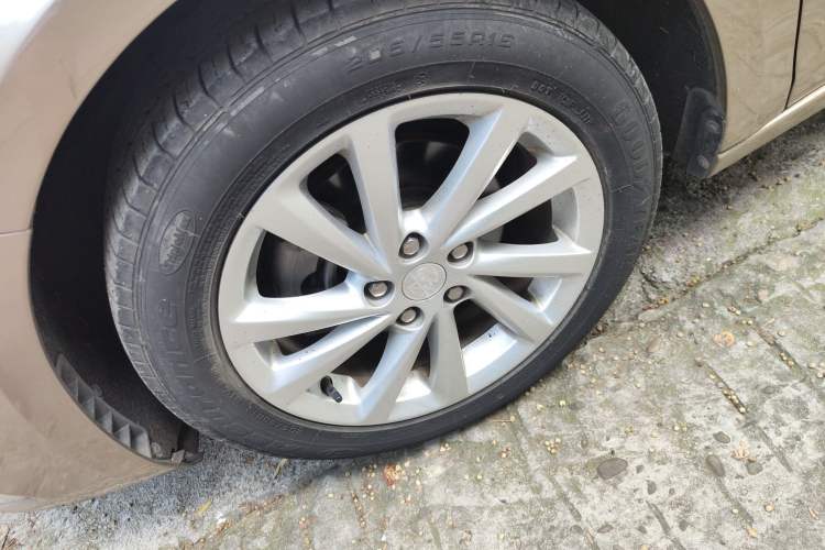 Used Buick Verano 2019 Sedan 15S Automatic Entry Model Left Front Wheel Hub