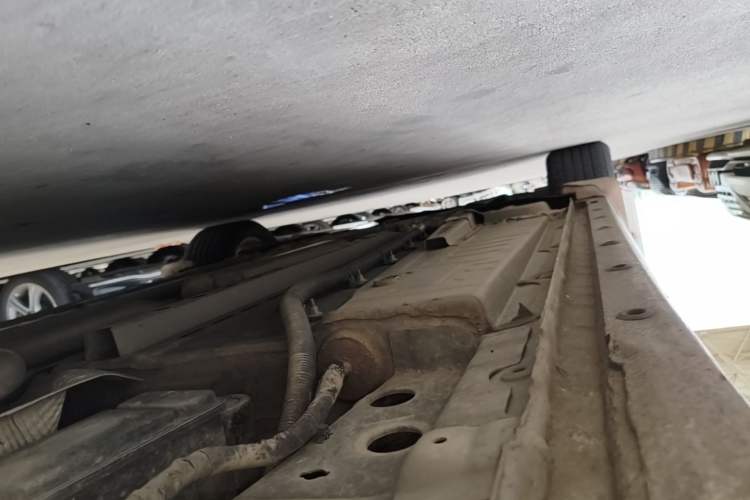 Used Buick Verano 2019 Sedan 20T Dual-Clutch Leading Model Left Side Sill