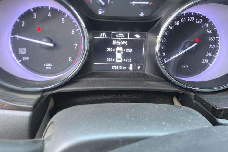 Used Buick Verano 2019 Sedan 15S Automatic Entry Model Odometer Close Up