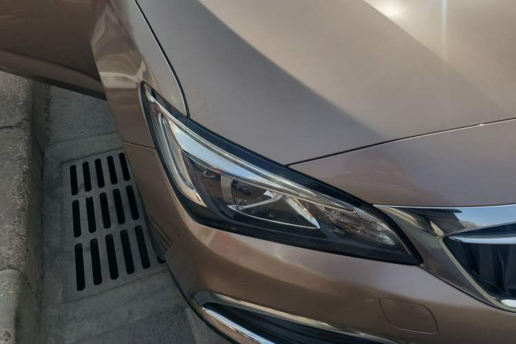 Used Buick Verano 2019 Sedan 15S Automatic Entry Model Right Front Headlight