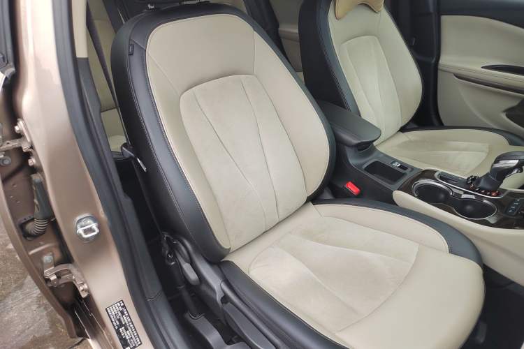 Used Buick Verano 2019 Sedan 15S Automatic Leading Model Right Front Seat