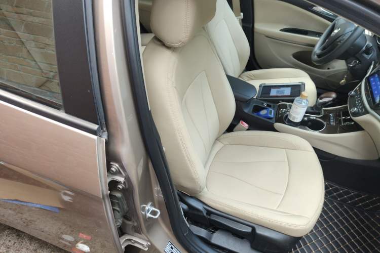 Used Buick Verano 2019 Sedan 15S Automatic Entry Model Right Front Seat