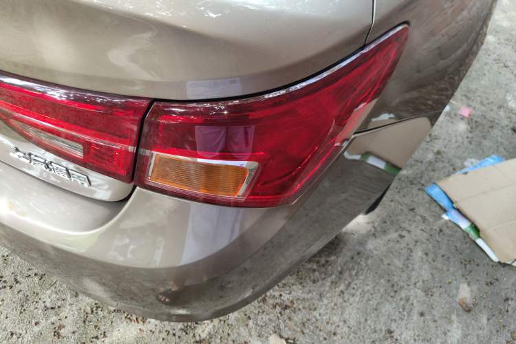 Used Buick Verano 2019 Sedan 15S Automatic Entry Model Right Rear Taillight