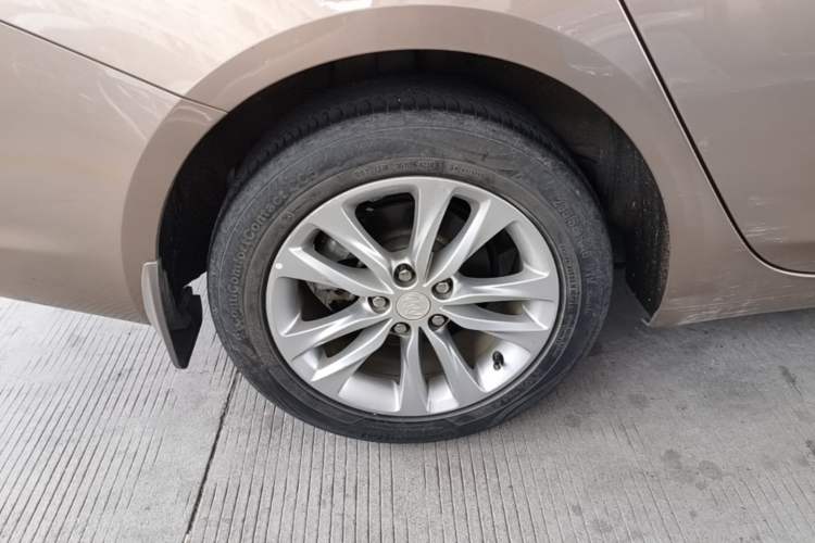 Used Buick Verano 2019 Sedan 20T Dual-Clutch Leading Model Right Rear Wheel Hub