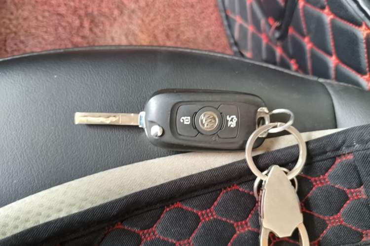 Used Buick Verano 2019 Sedan 20T Dual-Clutch Leading Model Vehicle Key