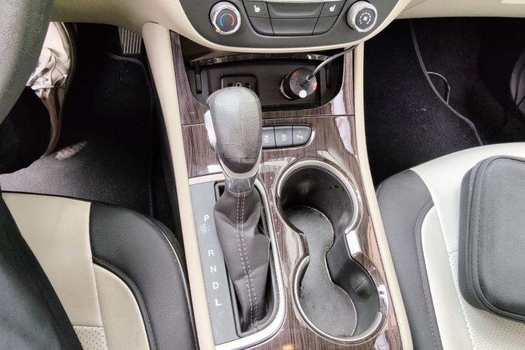 Used Buick Verano 2019 Sedan 15S Automatic Leading Model Gear Lever