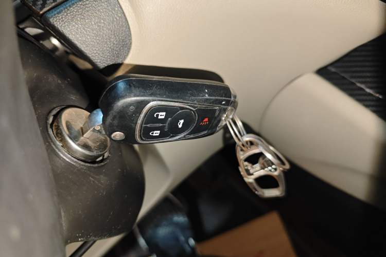 Used Buick Verano 2019 Sedan 15S Automatic Leading Model Interior 1