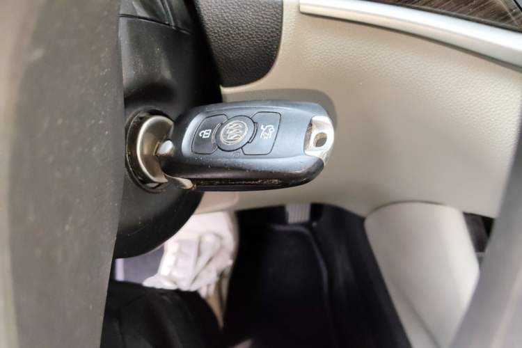 Used Buick Verano 2019 Sedan 15S Automatic Leading Model Interior 1