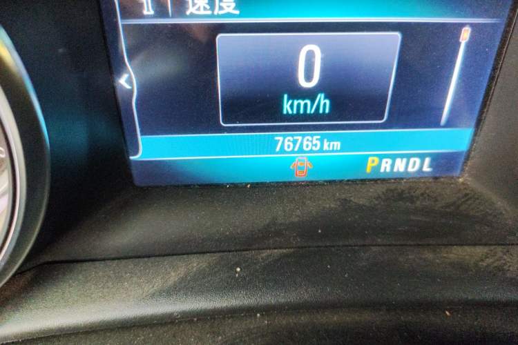 Used Buick Verano 2019 Sedan 15S Automatic Leading Model Odometer Close Up