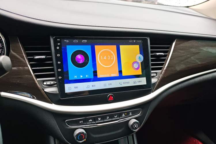 Used Buick Verano 2019 Sedan 20T Dual-Clutch Leading Model Audio And AC Panel