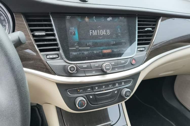 Used Buick Verano 2019 Sedan 15S Automatic Leading Model Audio And AC Panel