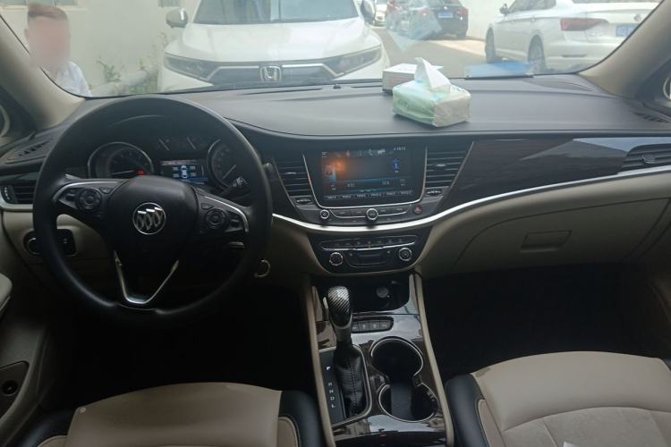 Used Buick Verano 2019 Sedan 15S Automatic Leading Model Center Console
