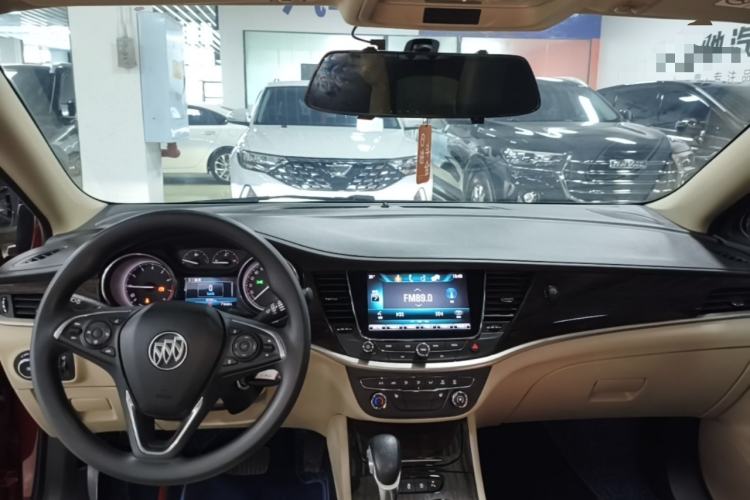 Used Buick Verano 2019 Sedan 15S Automatic Leading Model Center Console