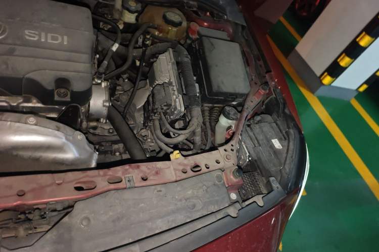 Used Buick Verano 2019 Sedan 15S Automatic Leading Model Engine Bay Left