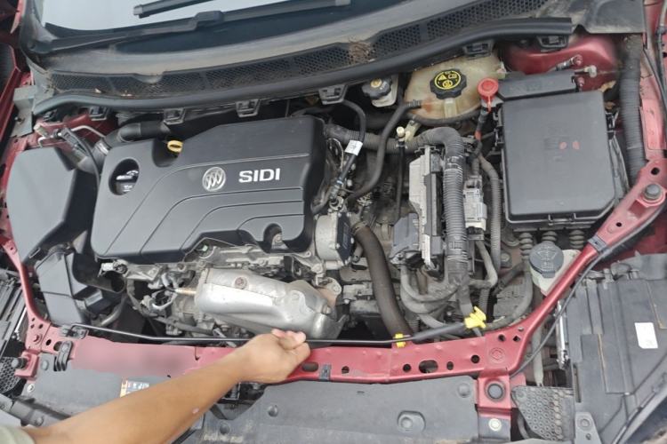 Used Buick Verano 2019 Sedan 15S Automatic Leading Model Engine Bay