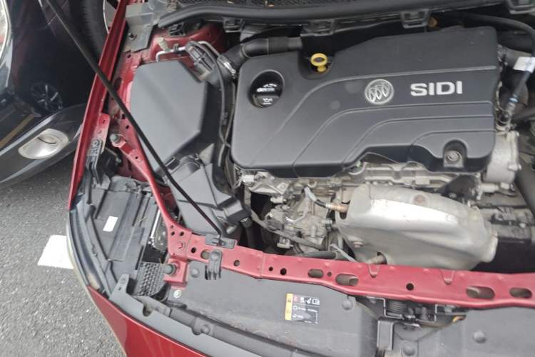 Used Buick Verano 2019 Sedan 15S Automatic Leading Model Engine Bay Right