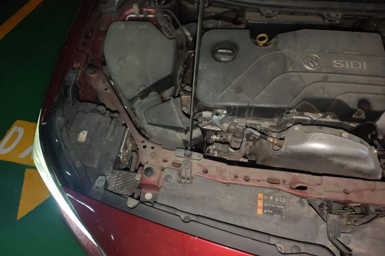 Used Buick Verano 2019 Sedan 15S Automatic Leading Model Engine Bay Right