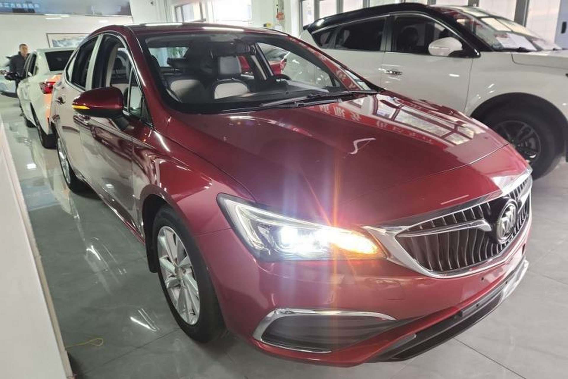 Used Buick Verano 2019 Sedan 15S Automatic Leading Model Front Right 45 Deg