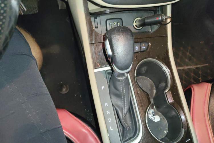 Used Buick Verano 2019 Sedan 15S Automatic Leading Model Gear Lever