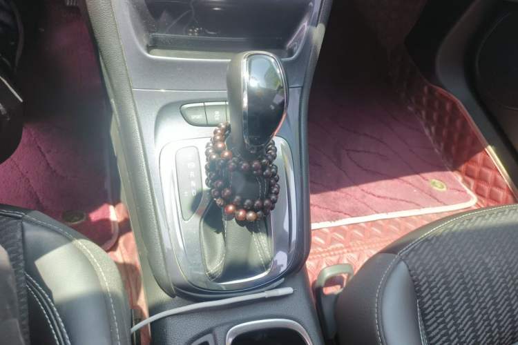 Used Buick Verano 2019 Hatchback 15S Automatic Leading Model Gear Lever