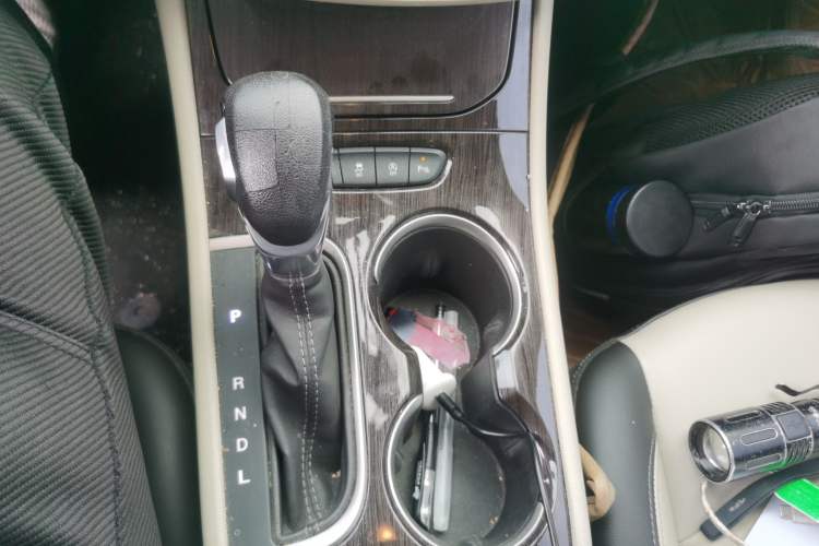 Used Buick Verano 2019 Sedan 15S Automatic Leading Model Gear Lever