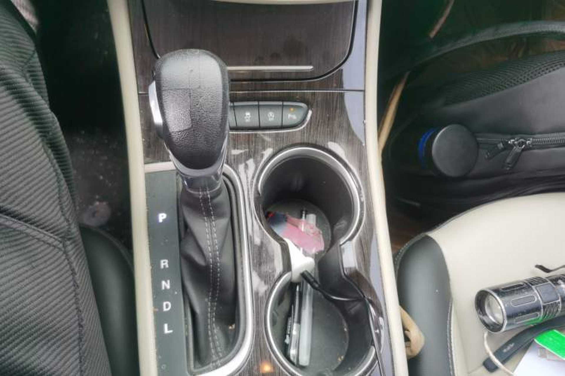 Used Buick Verano 2019 Sedan 15S Automatic Leading Model Gear Lever