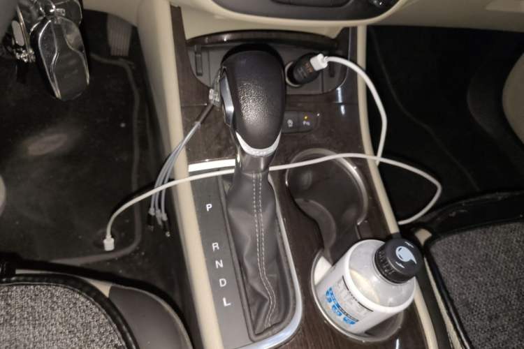 Used Buick Verano 2019 Sedan 15S Automatic Leading Model Gear Lever
