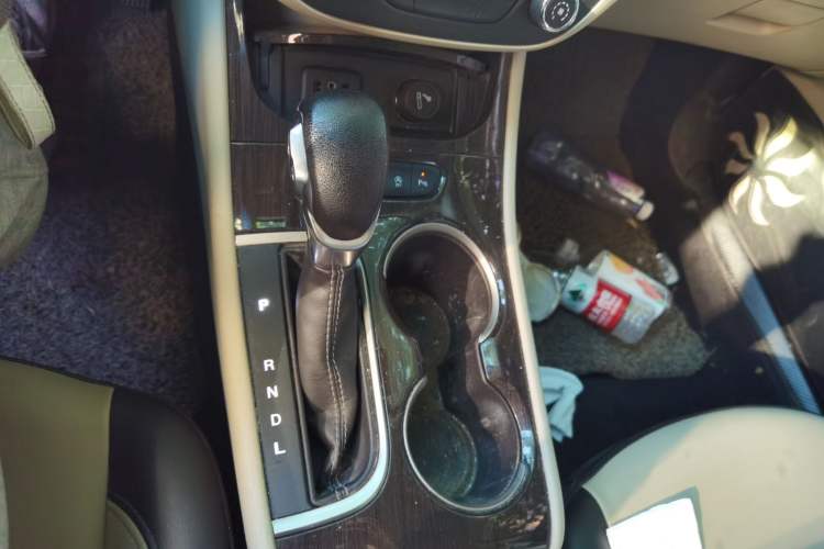Used Buick Verano 2019 Sedan 15S Automatic Leading Model Gear Lever