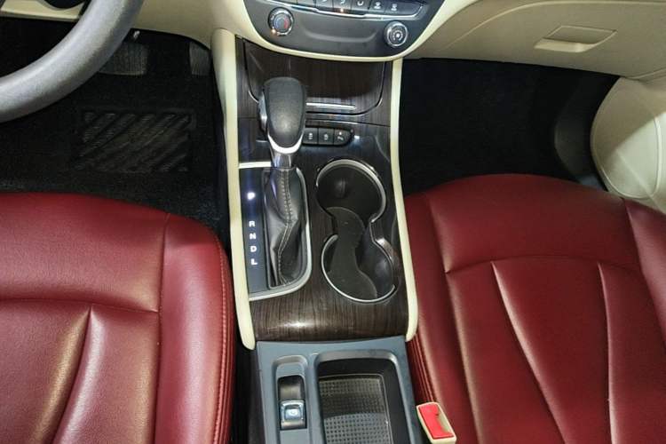 Used Buick Verano 2019 Sedan 15S Automatic Entry Model Gear Lever