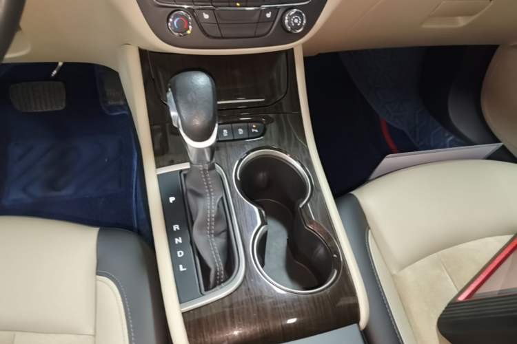Used Buick Verano 2019 Sedan 15S Automatic Leading Model Gear Lever