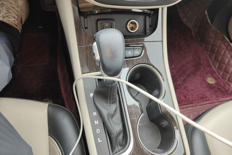 Used Buick Verano 2019 Sedan 15S Automatic Leading Model Gear Lever