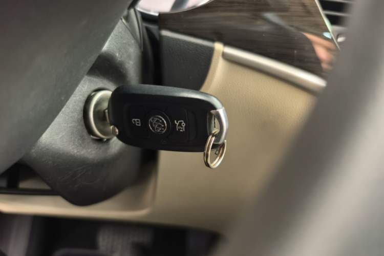 Used Buick Verano 2019 Sedan 15S Automatic Entry Model Interior 1