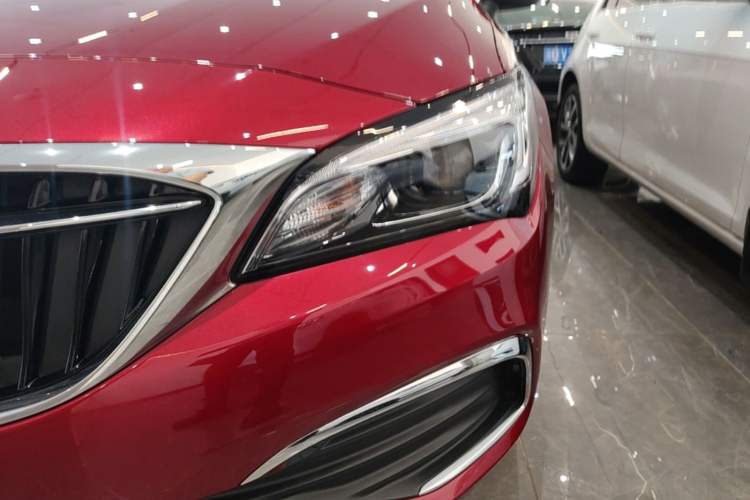 Used Buick Verano 2019 Sedan 15S Automatic Leading Model Left Front Headlight