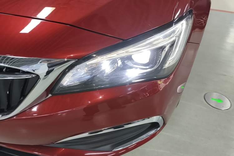 Used Buick Verano 2019 Sedan 15S Automatic Leading Model Left Front Headlight