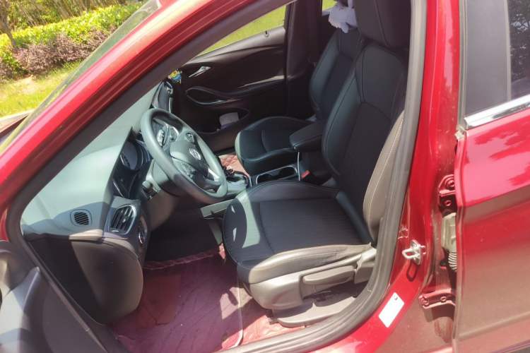 Used Buick Verano 2019 Hatchback 15S Automatic Leading Model Left Front Seat